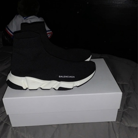 COPY - Balenciaga’s - Picture 2 of 7